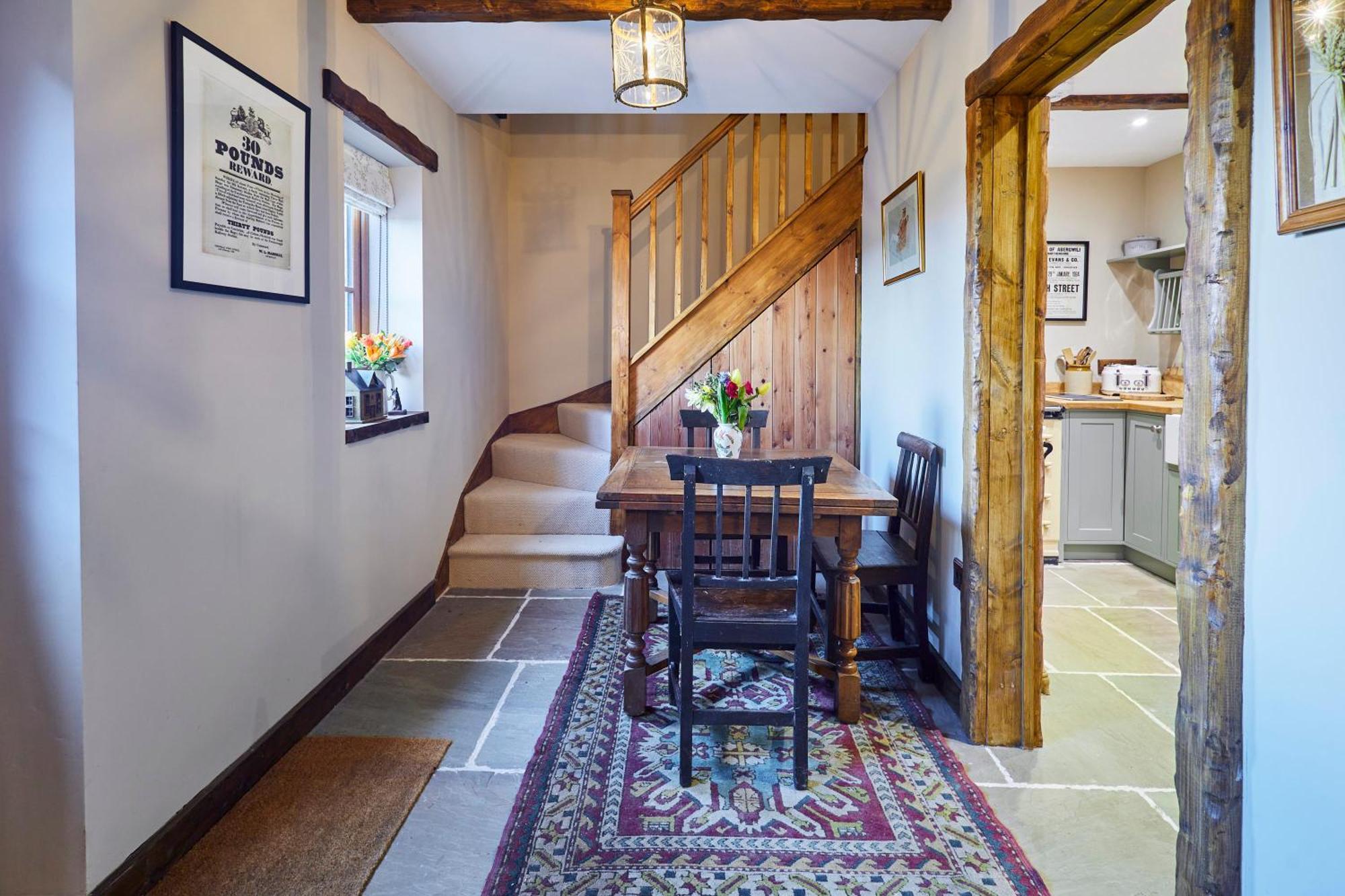Charming Country Cottage With Oak Beams In Historic Setting, Brecon Beacons Retreat Llangadog Dış mekan fotoğraf